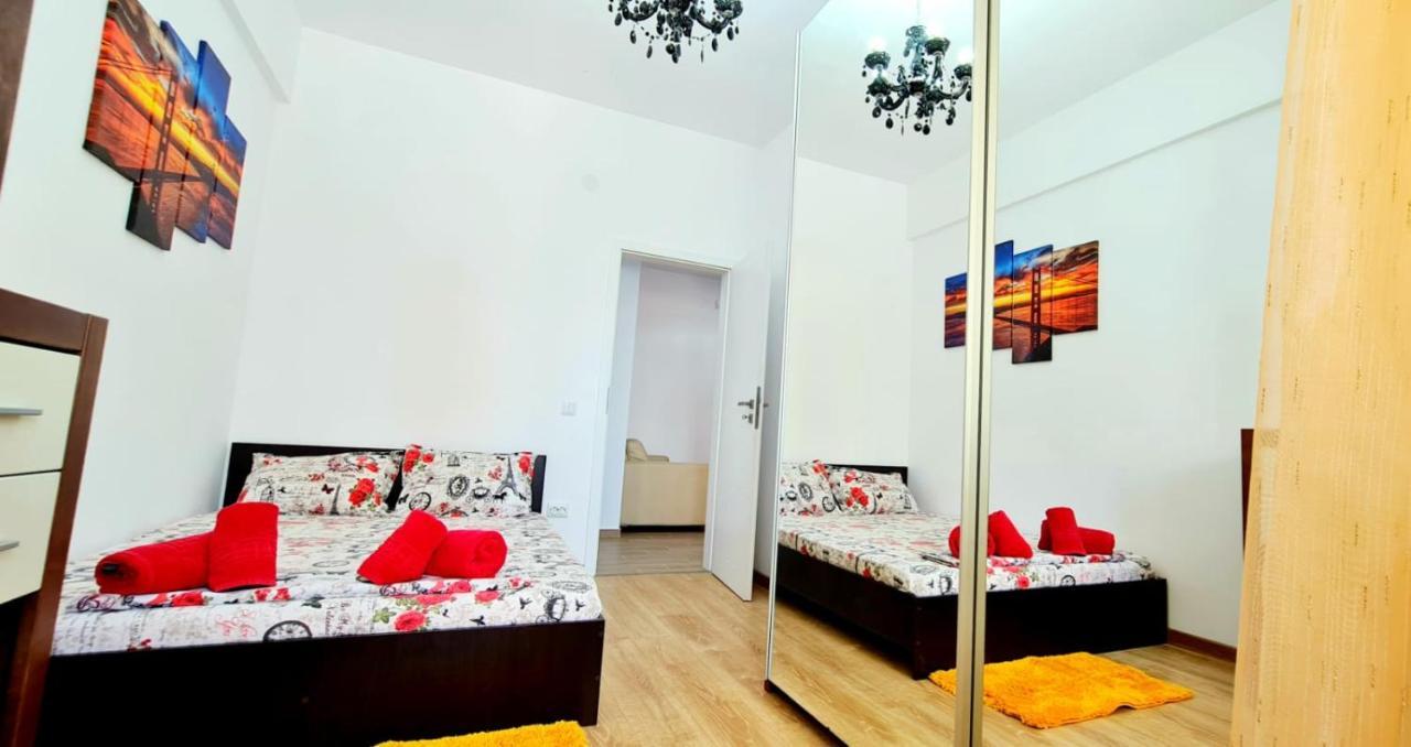 Red Accommodation Near Palas Mall 雅西 外观 照片